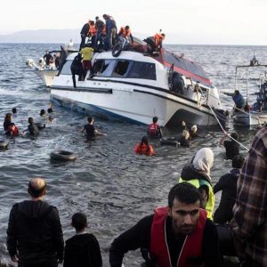 Naufragio migranti nel Mar Egeo: 9 morti, 6 sono bimbi