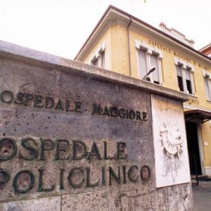 Spina bifida, intervento record a Milano: operati due feti in utero