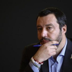 Ue, il piano di Salvini: spostare asse da Berlino-Parigi a Visegrad. I migranti? Solo lo spunto