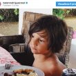 Belen e Stefano De Martino, sfida su Instagram a colpi di foto del piccolo Santiago? Lei risponde così 02