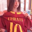 Emily Ratajkowski con la maglia della Roma4