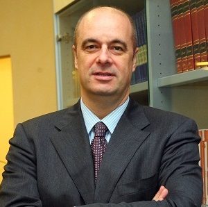 Ario Gervasutti, spari contro casa del giornalista a Padova.