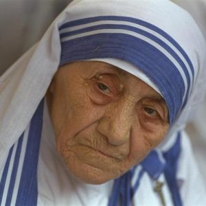 India, "bimbi venduti a coppie senza figli": scandalo tra le suore di Madre Teresa di Calcutta