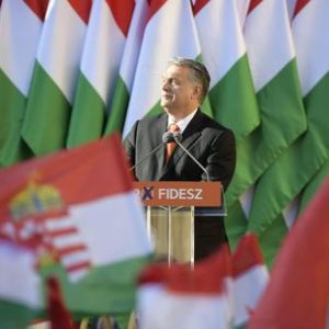Ungheria deferita dalla Commissione Ue: non rispetta quote migranti, discrimina Ong di Soros