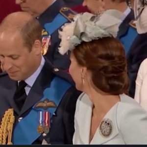 Principe William durante cerimonia Raf