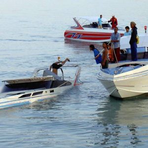 Thailandia, a Phuket barca di turisti si ribalta: 49 dispersi in mare