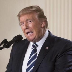 Trump a Rohani: "Mai minacciare gli Usa, o l'Iran se ne pentirà"