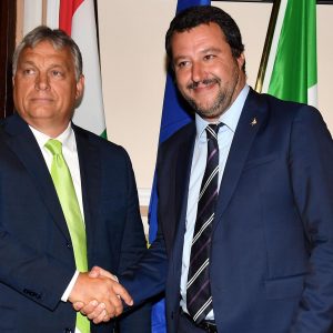 Orban incontra Salvini: "E' il mio eroe". Il vicepremier: "Fermare l'immigrazione è possibile"