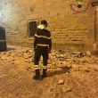 Città di Castello (Perugia): crolla un pezzo di muro del Duomo, boato in tutto il centro storico02