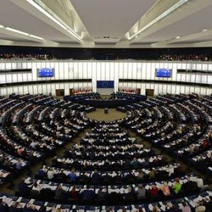 Orban, si muove l'Europa: il Parlamento dà il via libera alle sanzioni