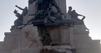 Garibaldi, statua colpita da un fulmine: il Grande Oriente d'Italia pagherà il restauro