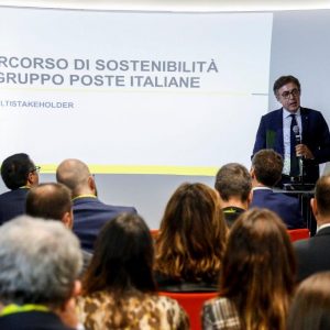 Sostenibilità e responsabilità sociale: Poste Italiane lancia il Multistakeholder Forum . nella foto Giuseppe Lasco
