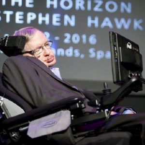 Stephen Hawking su esistenza di Dio e degli alieni