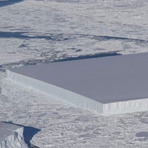 Iceberg tagliato a rettangolo. Come? Natura misteriosa e teoria delle unghie spezzate