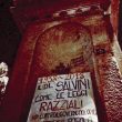 Salvini a Napoli, manifesti di protesta nella notte4