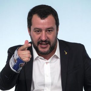 Salvini: "La Ue può mandare letterine fino a Natale, ma la manovra non cambia"