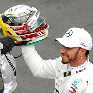 Formula 1, Hamilton trionfa in Brasile: Mercedes vince anche Mondiale costruttori