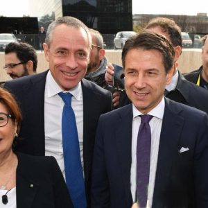 Poste Italiane incontra i sindaci d'Italia: 7 impegni per i piccoli Comuni