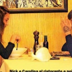 Niccolò Bettarini e la cena romantica con Carolina Schiavi (la foto del settimanale ''Chi'')