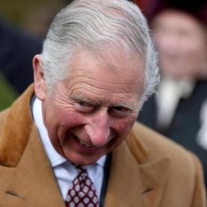 Carlo d'Inghilterra compie 70 anni e si candida a Re: "Non sarò invadente"