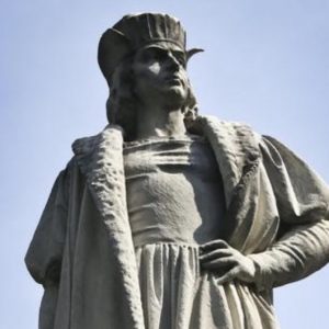 Cristoforo Colombo accusato di genocidio dei nativi americani: statua rimossa a Los Angeles