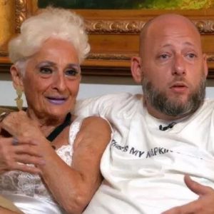 Hattie (82 anni) e il fidanzato John (39): "Ecco come mi tengo in forma"