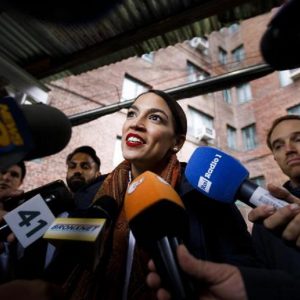 Midterm, eletta a New York la democratica Alexandria Ocasio-Cortez: è la più giovane della storia Usa