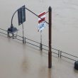 Maltempo: ancora pioggia a Torino, il Po straripa ai Murazzi