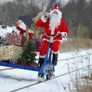 Babbo Natale sbaglia regalo, bimbo tedesco chiama la Polizei. Che fa le indagini