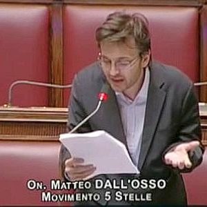 Matteo Dall'Osso, deputato colpito da Sla: "M5S umilia i disabili, passo a Forza Italia"