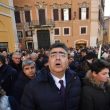 Manovra, Pd in piazza davanti alla Camera. "Salvini-Di Maio autisti ubriachi" 03