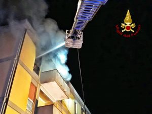 Porto Torres, incendio in un appartamento: un morto