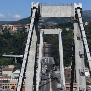 Ponte Morandi, ipotesi del vizio di costruzione. Se fosse così, Autostrade non poteva sapere