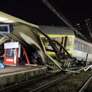 Marsiglia: deraglia treno metropolitana, 14 feriti