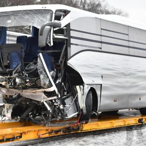 Zurigo, incidente ad un pullman Flixbus partito da Genova: una vittima, 44 feriti. Tre sono gravi