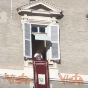 Papa Francesco, appello per i migranti di Sea Watch e Sea Eye VIDEO