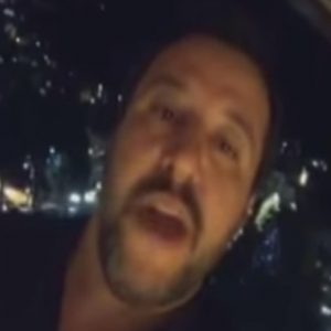 Salvini, video-messaggio su Facebook: "Sicurezza? Con noi Italia ha riconquistato i suoi confini"