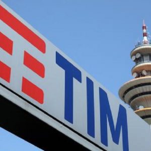Tim down in molte zone d'Italia: rete fissa e mobile non vanno