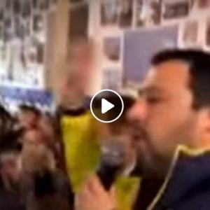 Salvini: Metto la divisa delle forze dell'ordine quando voglio