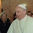 Papa Francesco visita la struttura per i senzatetto dell'aeroporto di Fiumicino3