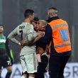Sassuolo-Juventus, invasore di campo abbraccia Ronaldo2