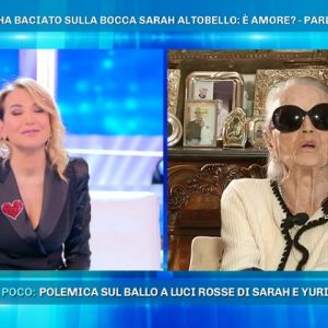 Domenica Live, la madre di Paolo Brosio: "Sarah Altobello? Bella ma mio figlio... ama la Madonna"