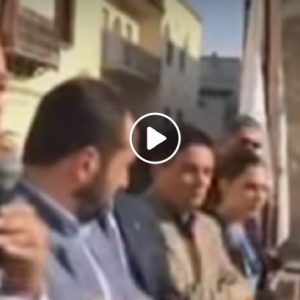 Legittima difesa, Salvini: "Io non ho porto d'armi ma pronto a usare mattarello della nonna"
