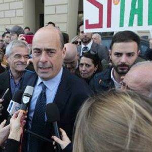 Nicola Zingaretti, il primo giorno da segretario scivola sul congiuntivo: "I bandi per la Tav non si interrompino"