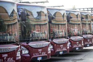 Roma, bus: i 70 affittati da Israele (euro 5) non possono circolare