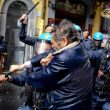 Napoli, scontri disoccupati-polizia prima dell'arrivo di Zingaretti FOTO-VIDEO 06