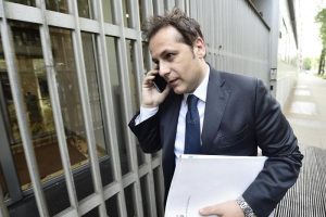 Siri, il blog dei 5 Stelle processa la Lega. 4 domande/siluri a Salvini