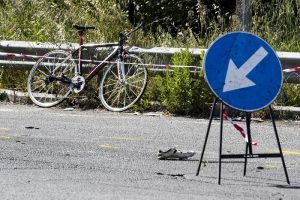 roma ruba portafogli ciclista