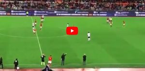 De Rossi, addio alla Roma: standing ovation al momento della sostituzione. VIDEO