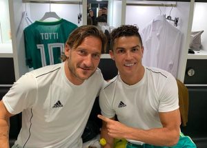 Francesco Totti con Cristiano Ronaldo, spettacolo alla Partita del Cuore